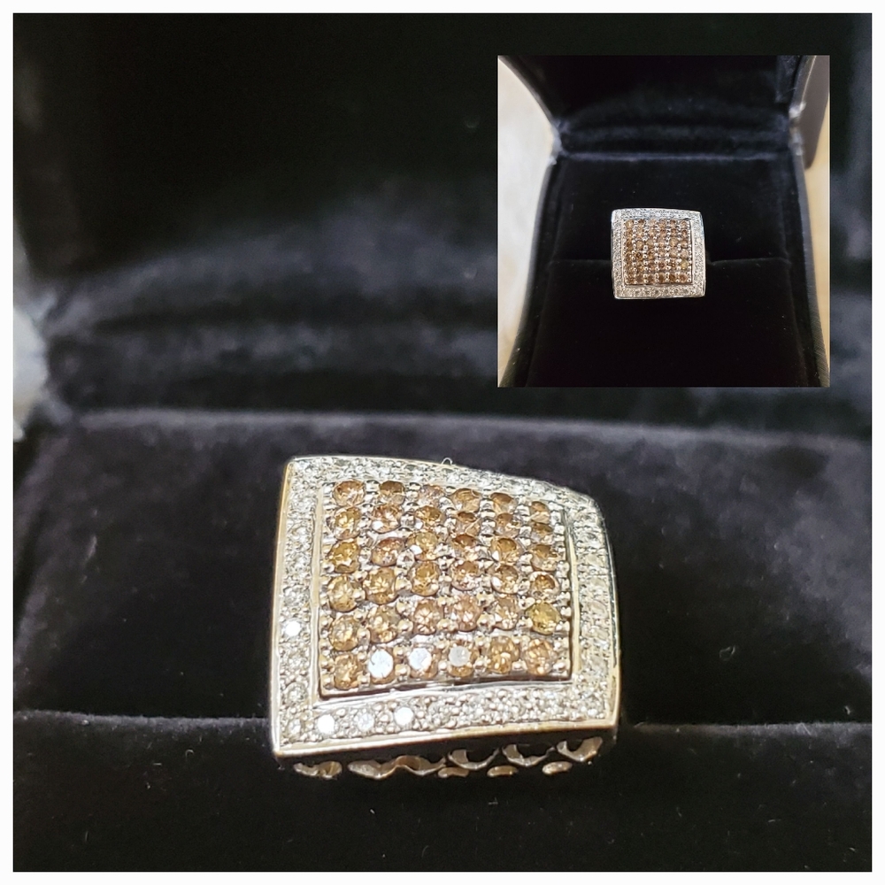 Beautiful Real 18K White Gold, White & Champagne Diamond  Love Ring 7.25